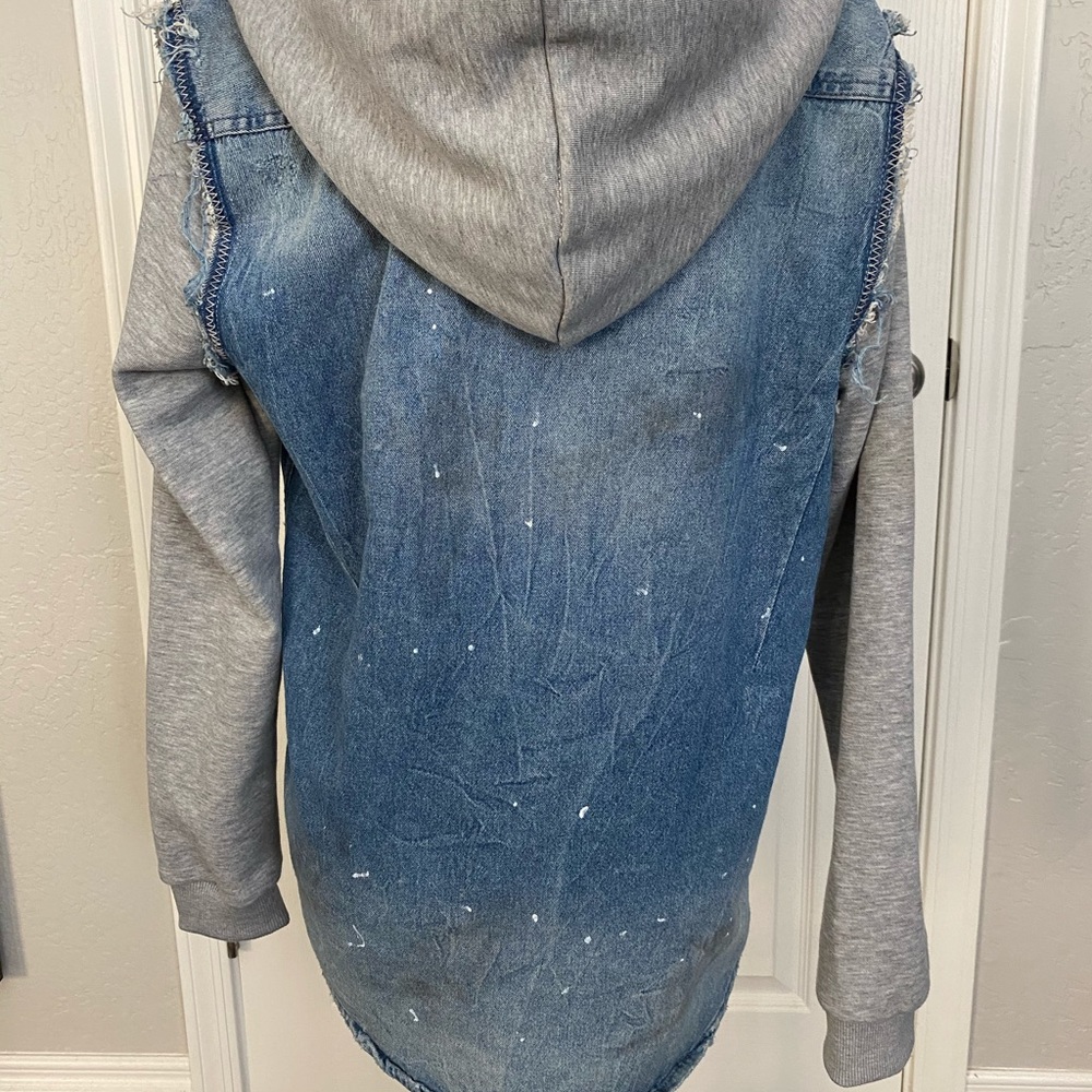 Jacket - Picture 4 of 4